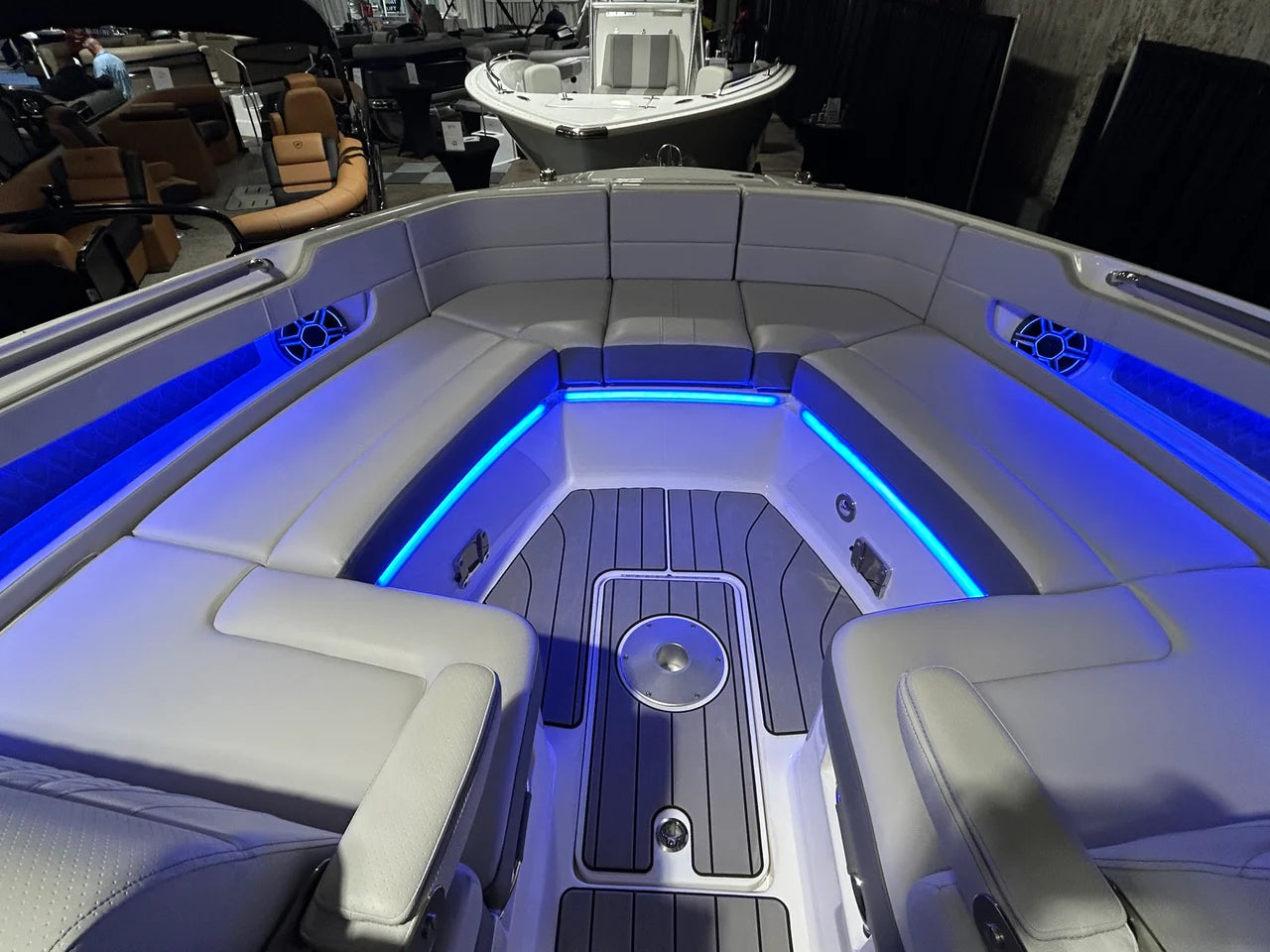 2026 Sea Ray SLX 310 Outboard 31.0 feet, Clearwater, Florida #37