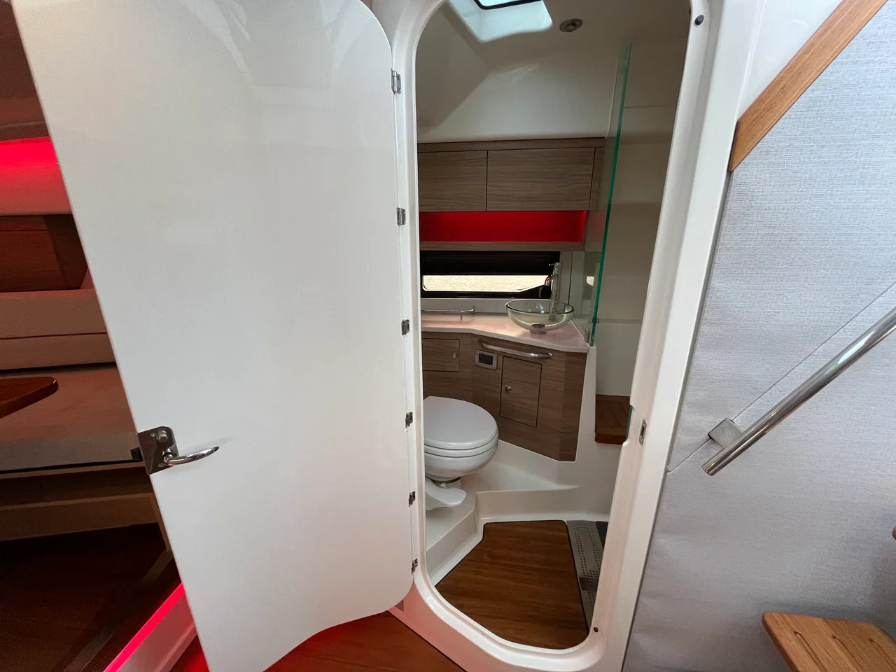 2026 Boston Whaler 365 Conquest 36.0 feet, Clearwater, Florida #43