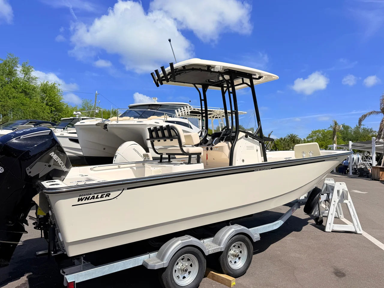 2026 Boston Whaler 210 Montauk 21.0 feet, Clearwater, Florida #3