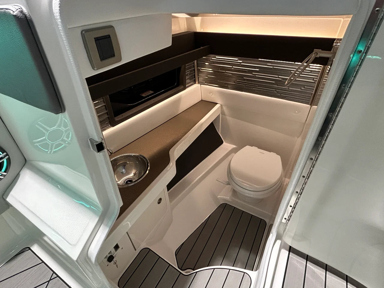 2026 Sea Ray SLX 310 Outboard 31.0 feet, Clearwater, Florida #28