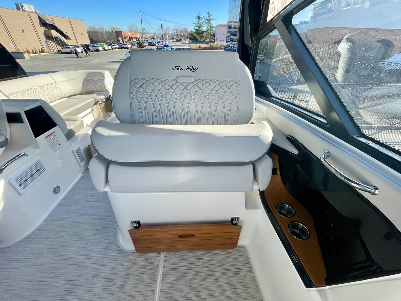 2026 Sea Ray Sundancer 370 Outboard 37.0 feet, Clearwater, Florida #6