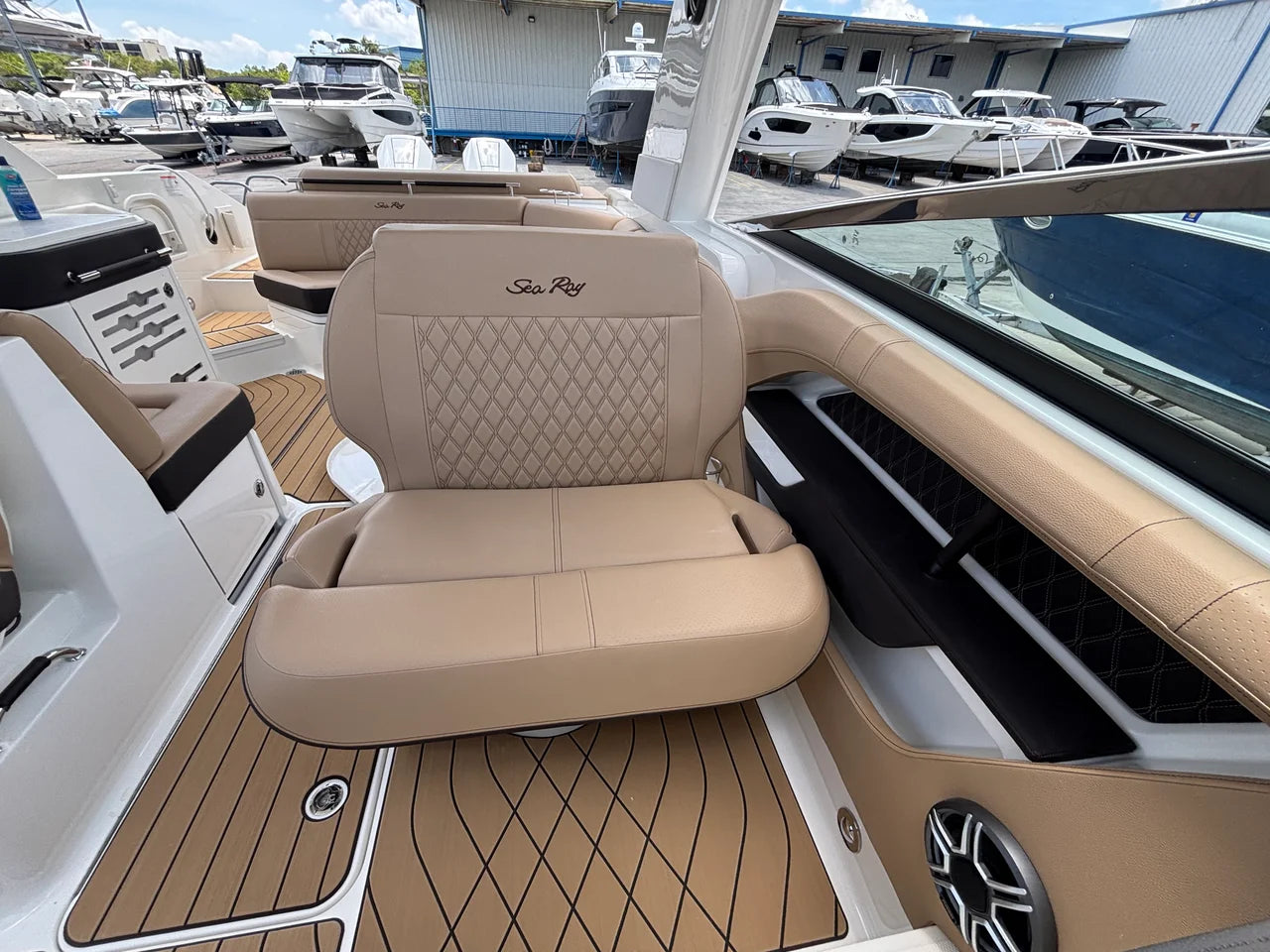 2026 Sea Ray SLX 310 Outboard 31.0 feet, Clearwater, Florida #20