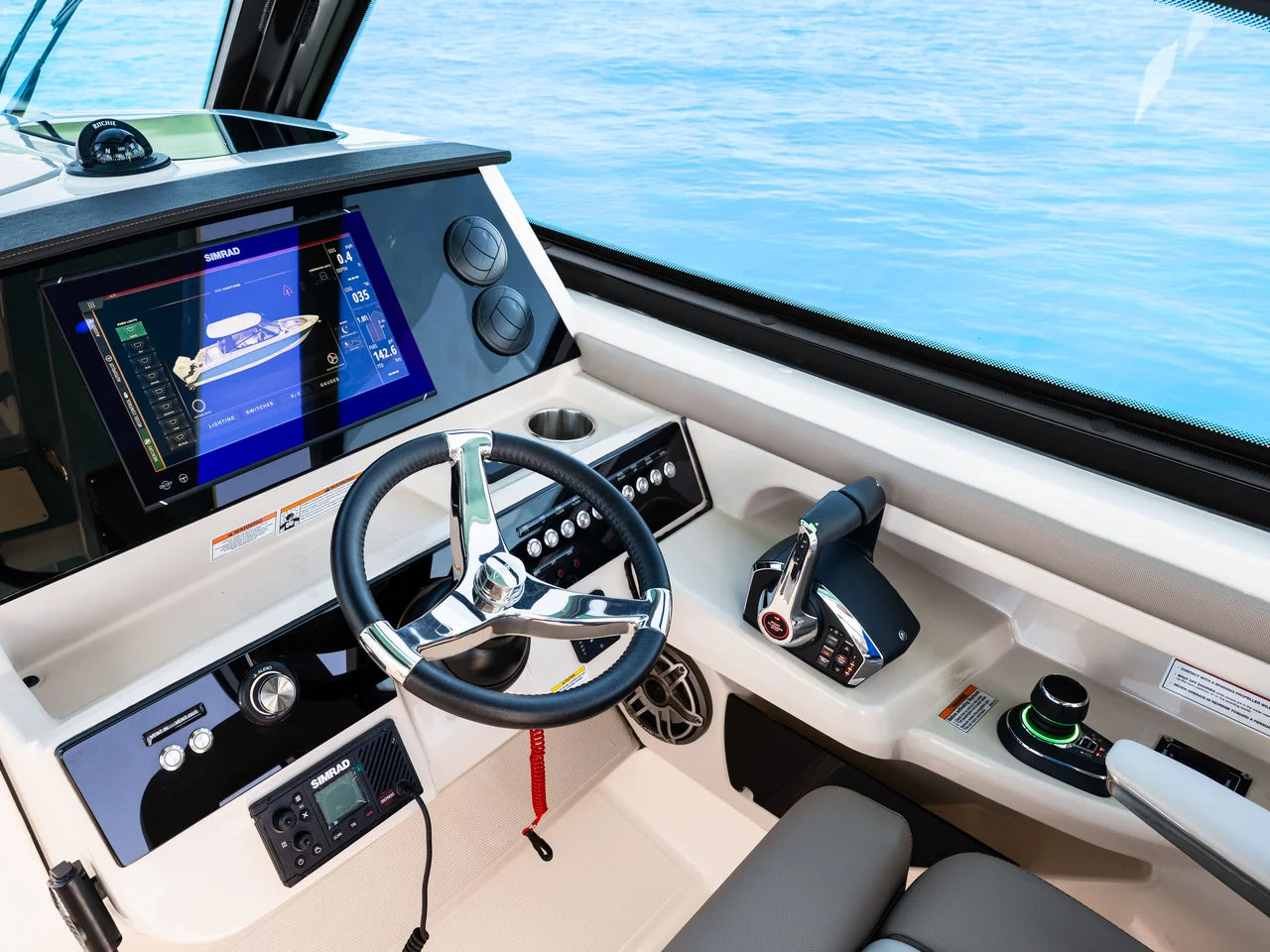2026 Boston Whaler 330 Vantage 33.0 feet, Clearwater, Florida #45
