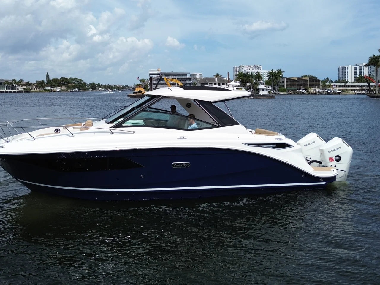 2026 Sea Ray Sundancer 320 Outboard 32.0 feet, Clearwater, Florida #2