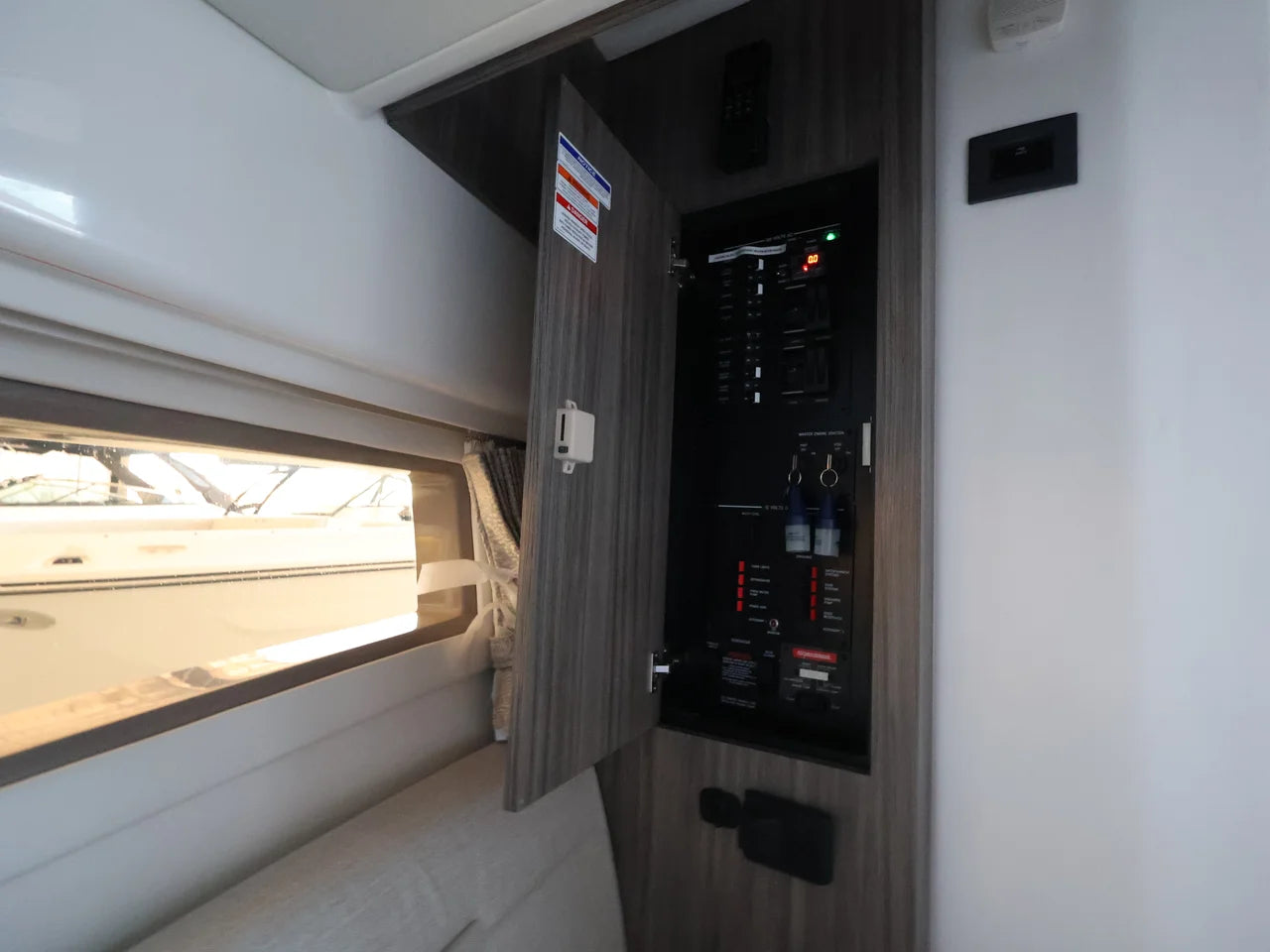 2026 Sea Ray Sundancer 320 Outboard 32.0 feet, Clearwater, Florida #30