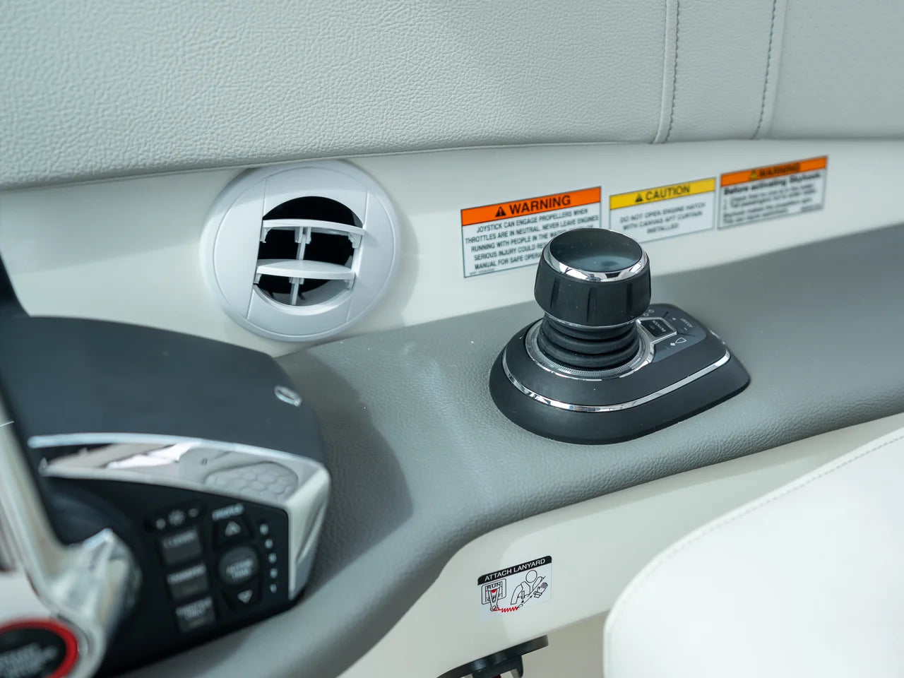 2026 Sea Ray Sundancer 320 Outboard 32.0 feet, Clearwater, Florida #26