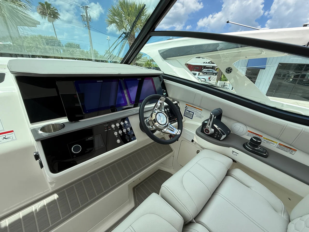 2026 Sea Ray Sundancer 320 Outboard 32.0 feet, Clearwater, Florida #26