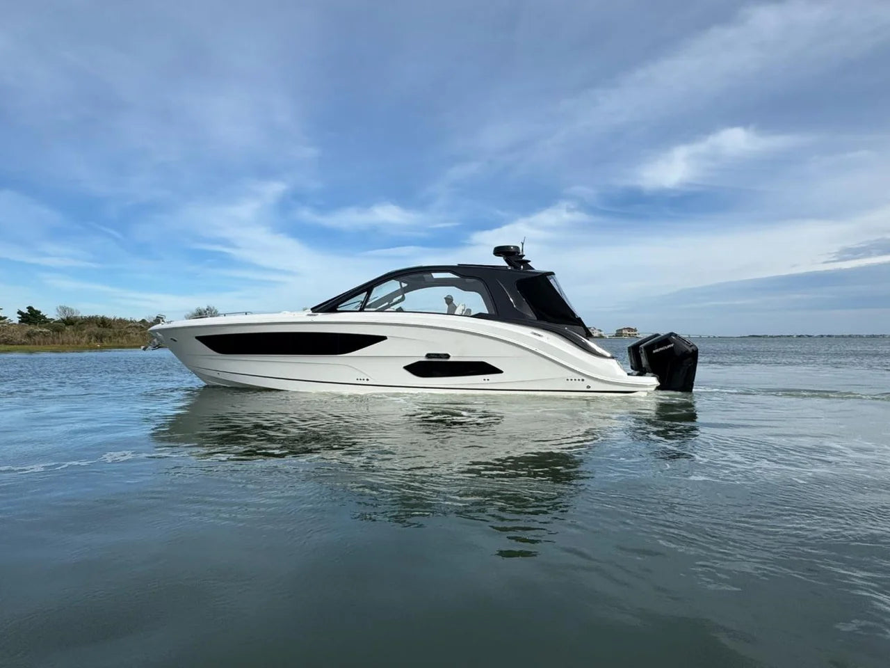 2026 Sea Ray Sundancer 370 Outboard 37.0 feet, Clearwater, Florida #81