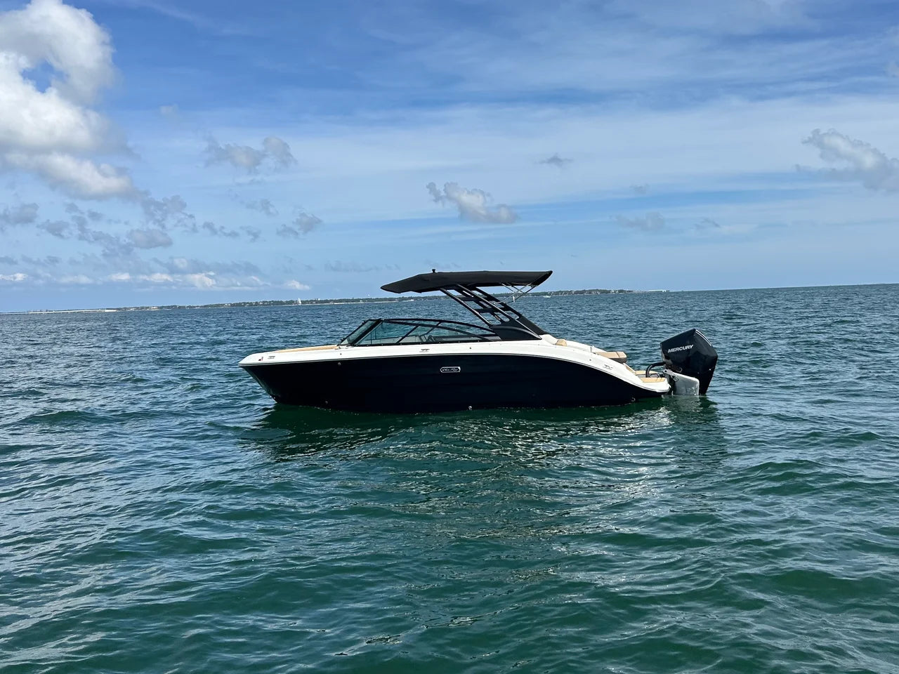 2026 Sea Ray SDX 250 Outboard 25.0 feet, Clearwater, Florida #2
