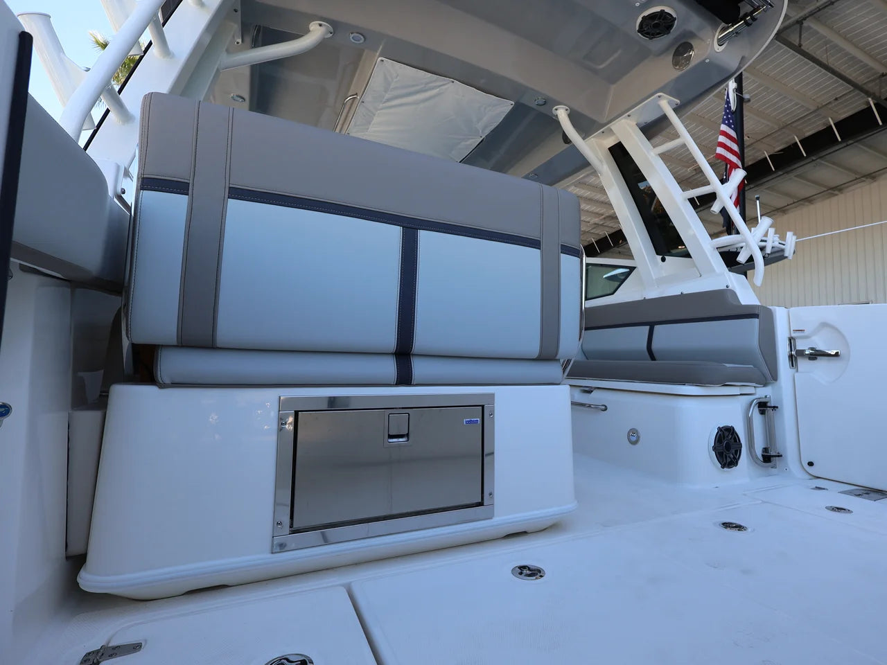 2026 Boston Whaler 330 Vantage 33.0 feet, Clearwater, Florida #10