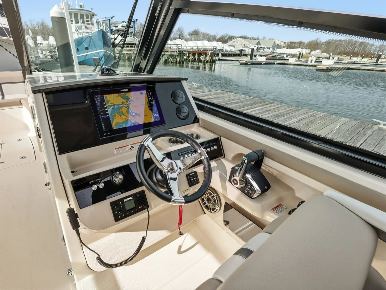 2026 Boston Whaler 330 Vantage 33.0 feet, Clearwater, Florida #18