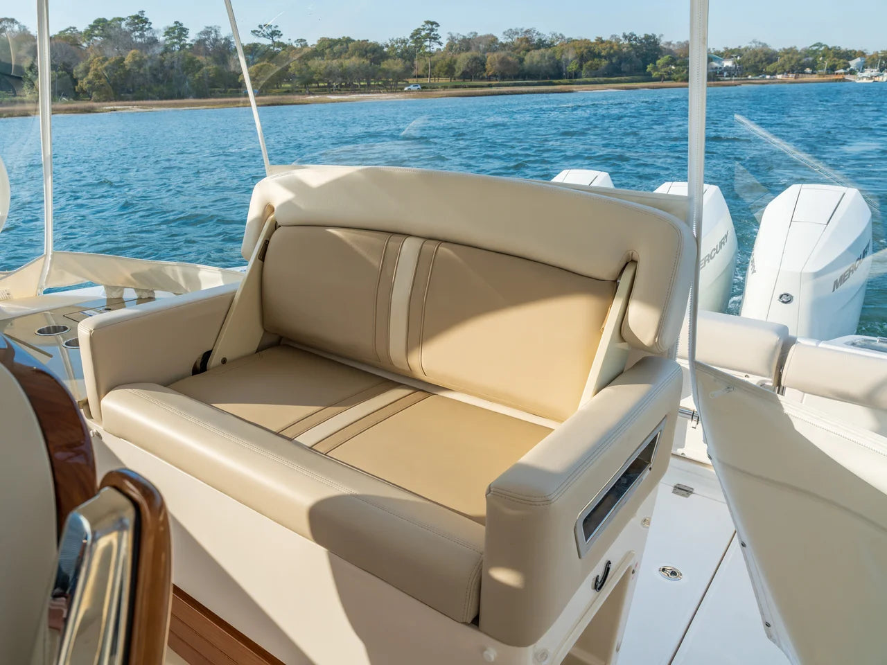 2026 Boston Whaler 350 Realm 35.0 feet, Clearwater, Florida #14