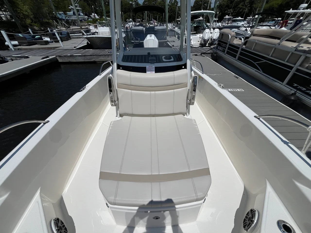 2026 Boston Whaler 250 Dauntless 25.0 feet, Clearwater, Florida #27
