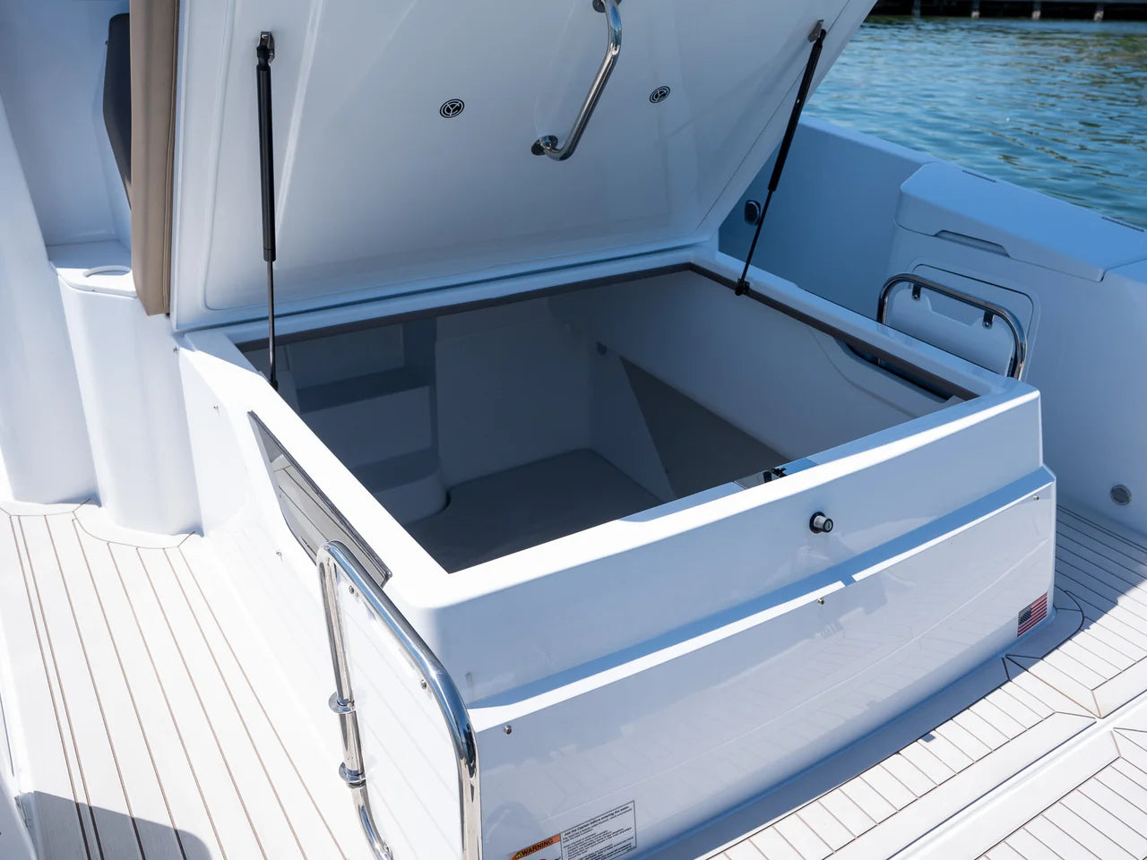 2026 Cruisers Yachts 38 VTR EC 38.0 feet, Clearwater, Florida #21