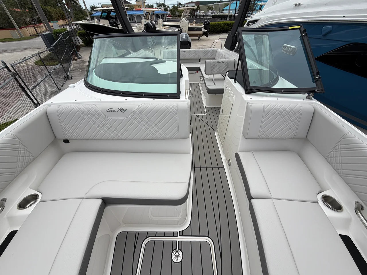 2026 Sea Ray SDX 270 Outboard 27.0 feet, Clearwater, Florida #23