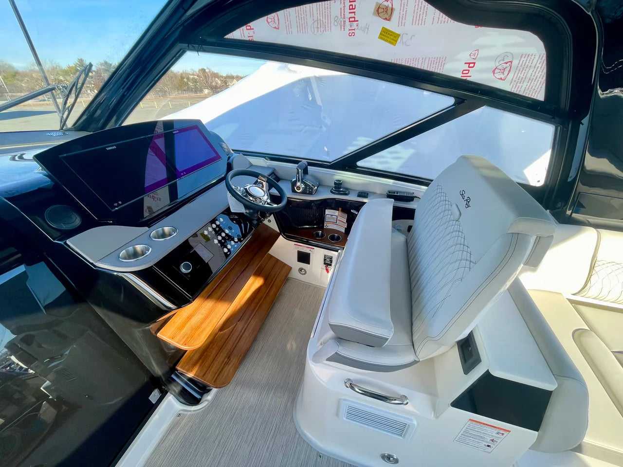 2026 Sea Ray Sundancer 370 Outboard 37.0 feet, Clearwater, Florida #7