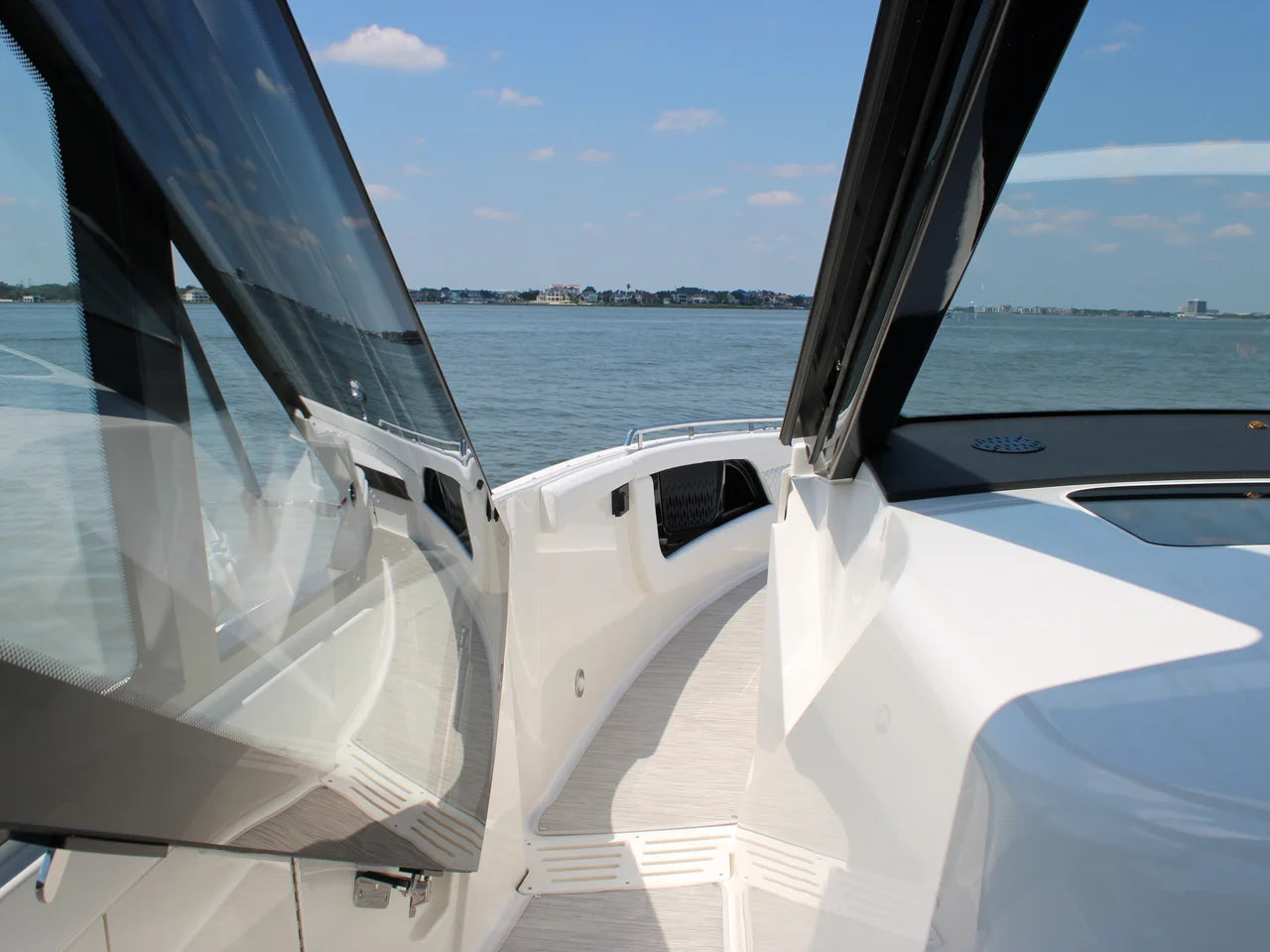 2026 Sea Ray Sundancer 370 Outboard 37.0 feet, Clearwater, Florida #55