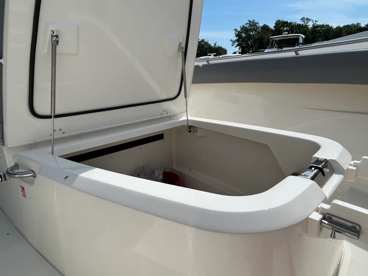 2026 Boston Whaler 280 Outrage 28.0 feet, Clearwater, Florida #36