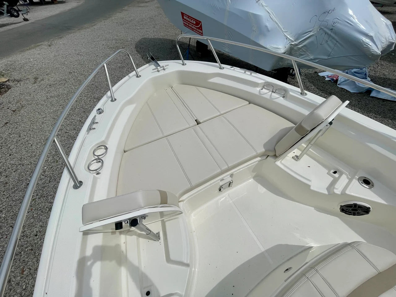 2026 Boston Whaler 250 Dauntless 25.0 feet, Clearwater, Florida #11