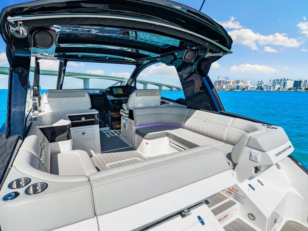 2026 Sea Ray Sundancer 370 Outboard 37.0 feet, Clearwater, Florida #57