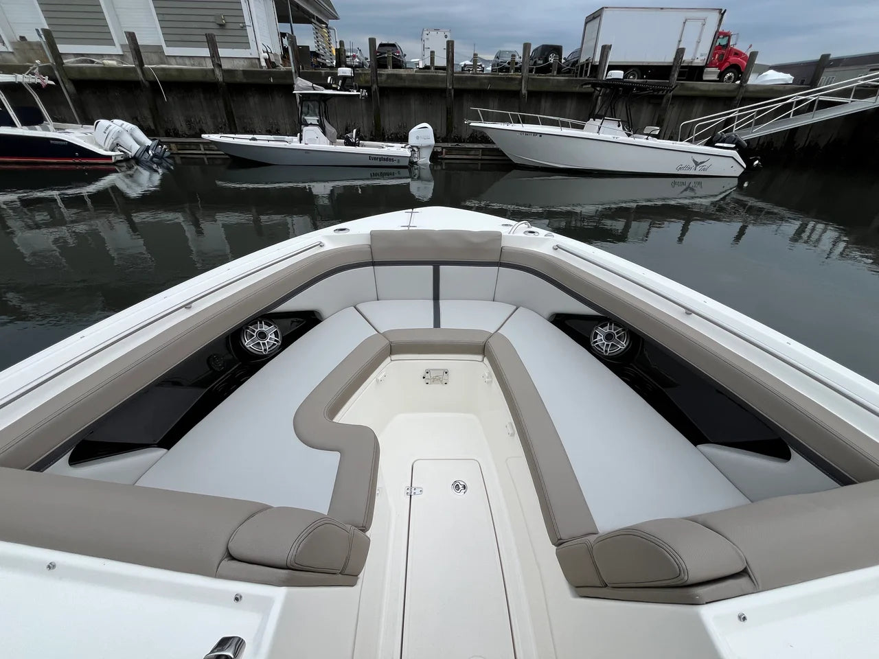 2026 Boston Whaler 330 Vantage 33.0 feet, Clearwater, Florida #41