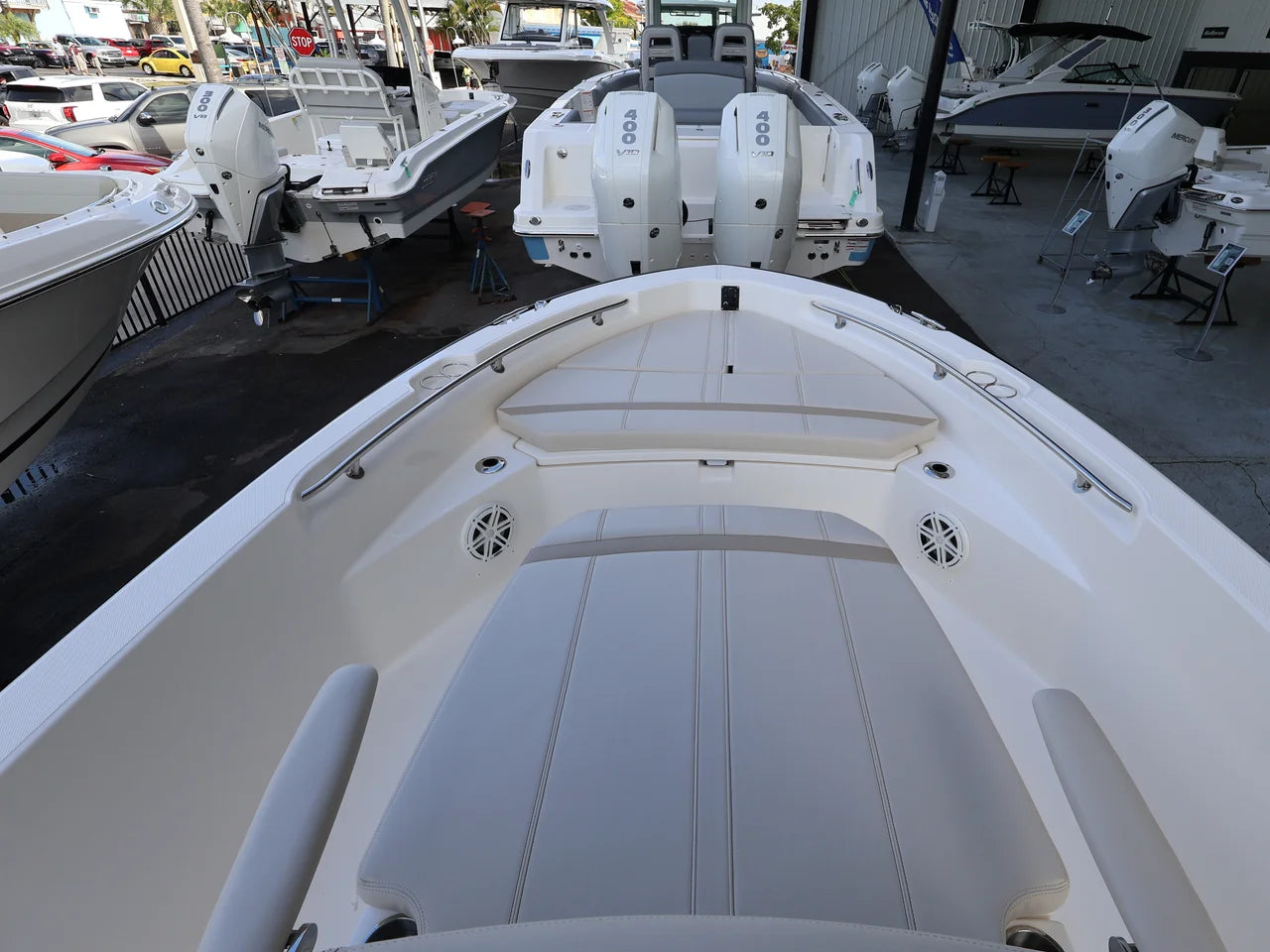 2026 Boston Whaler 220 Dauntless 22.0 feet, Clearwater, Florida #18