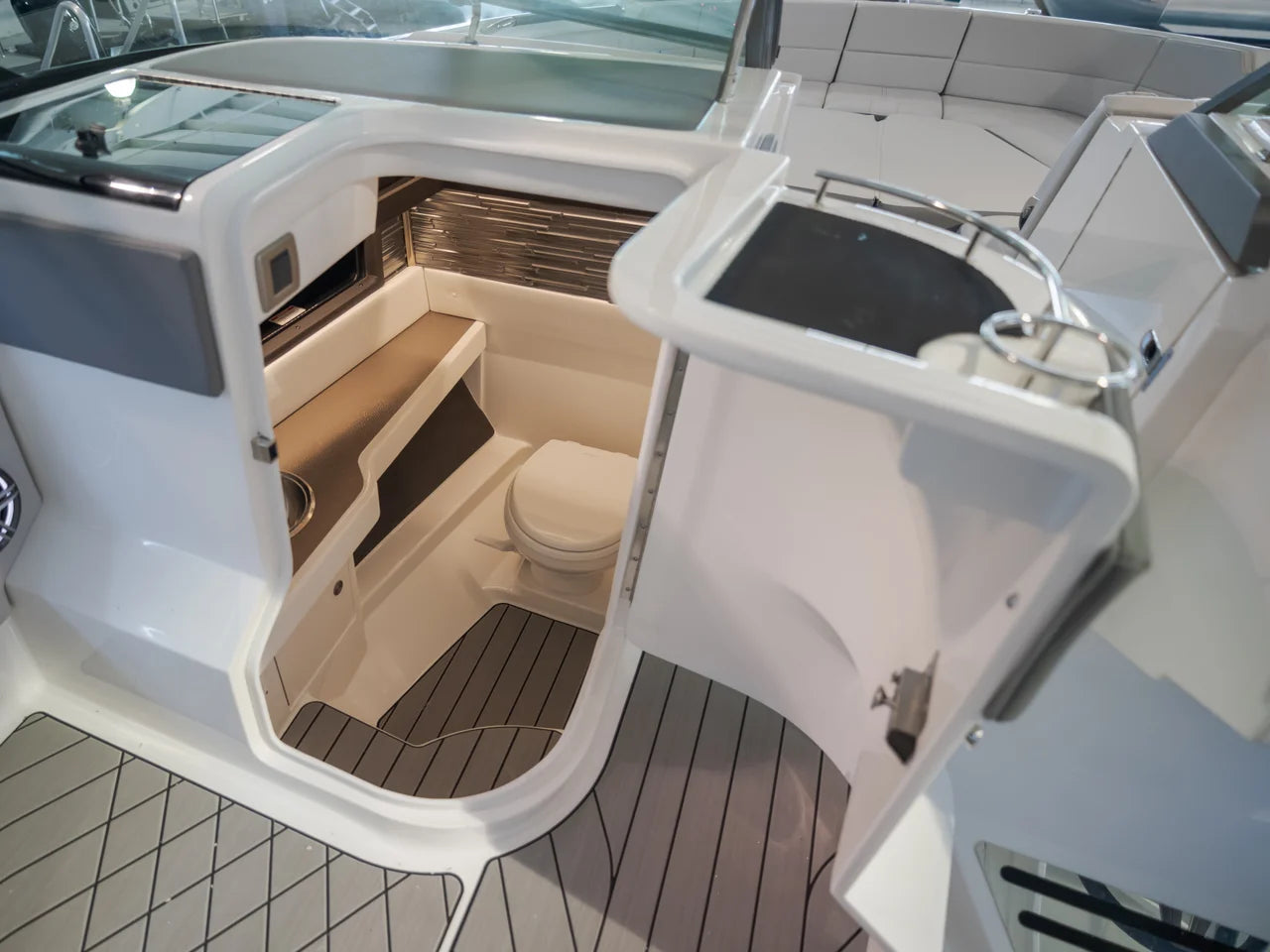 2026 Sea Ray SLX 310 Outboard 31.0 feet, Clearwater, Florida #25