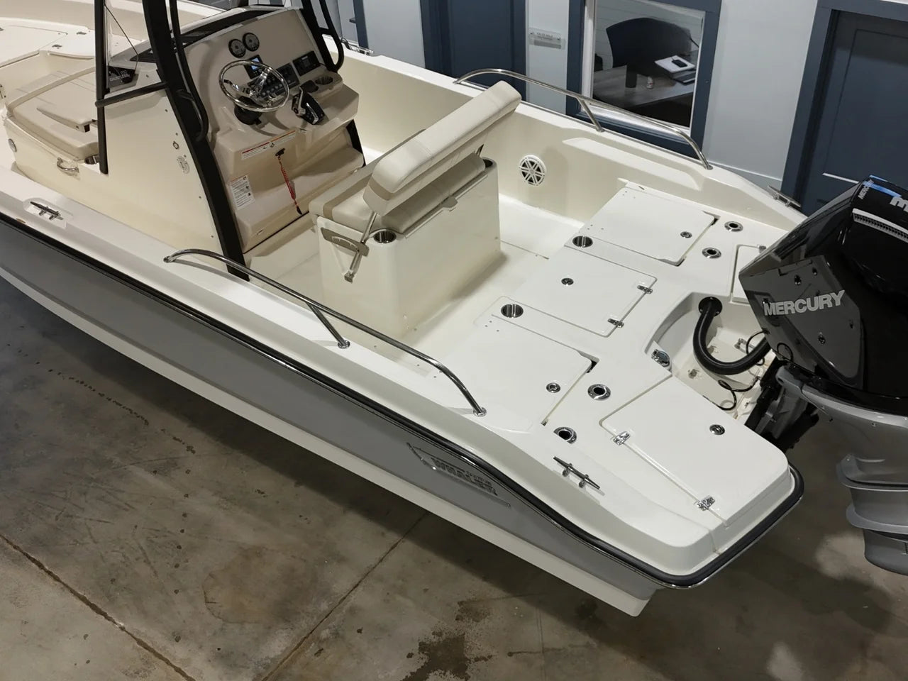 2026 Boston Whaler 250 Dauntless 25.0 feet, Clearwater, Florida #13