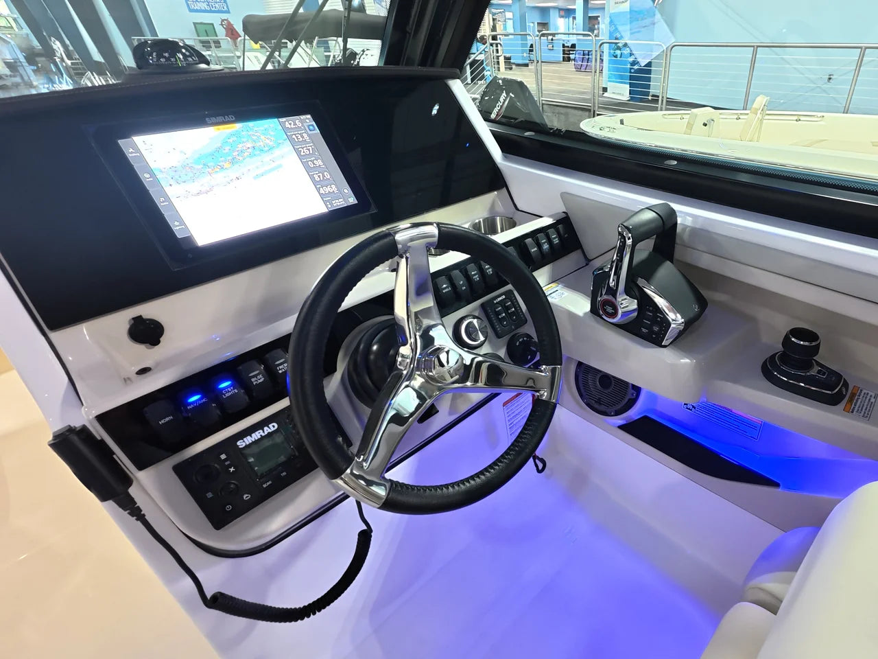 2026 Boston Whaler 280 Vantage 28.0 feet, Clearwater, Florida #16