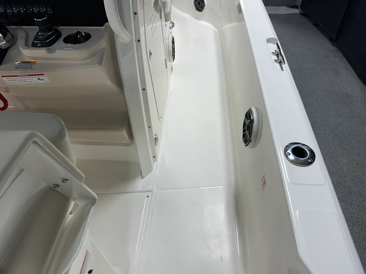 2026 Boston Whaler 280 Dauntless 28.0 feet, Clearwater, Florida #71