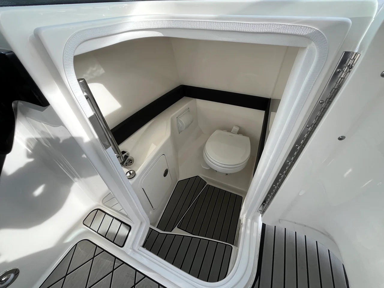 2026 Sea Ray SLX 280 Outboard 28.0 feet, Clearwater, Florida #12