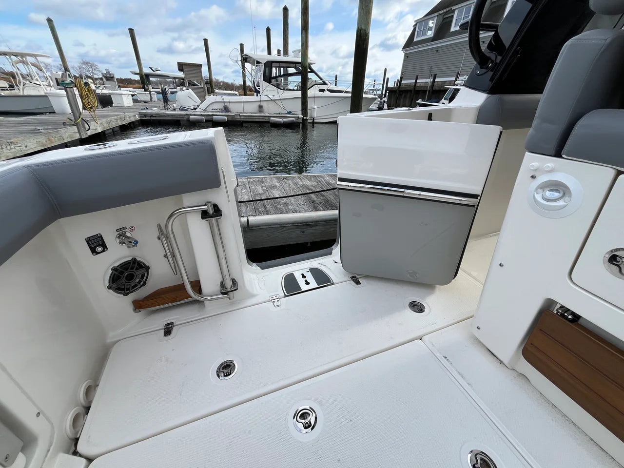2026 Boston Whaler 350 Realm 35.0 feet, Clearwater, Florida #23