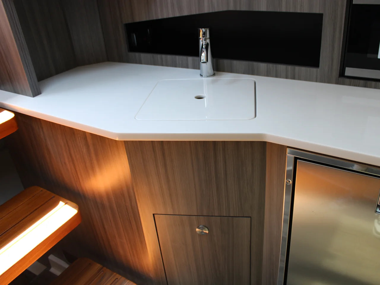 2026 Sea Ray Sundancer 370 Outboard 37.0 feet, Clearwater, Florida #35