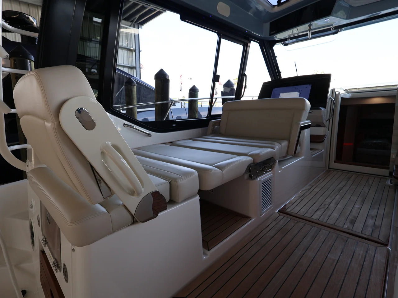 2026 Boston Whaler 405 Conquest 40.0 feet, Clearwater, Florida #43