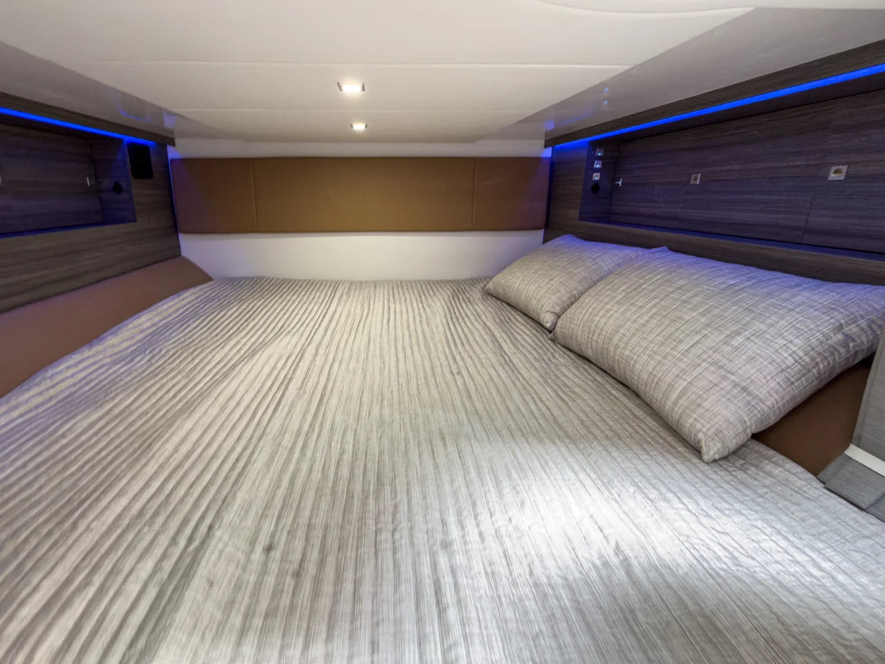 2025 Aviara AV40 Outboard 40.0 feet, Clearwater, Florida #27