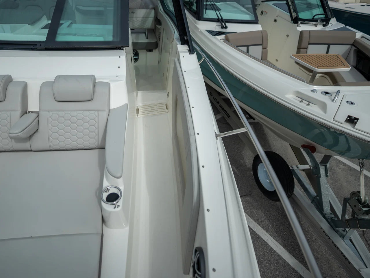 2026 Sea Ray Sundancer 320 Outboard 32.0 feet, Clearwater, Florida #13