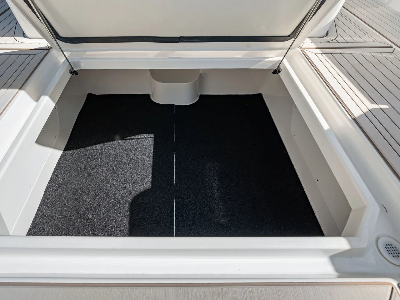 2026 Cruisers Yachts 38 VTR 38.0 feet, Clearwater, Florida #69