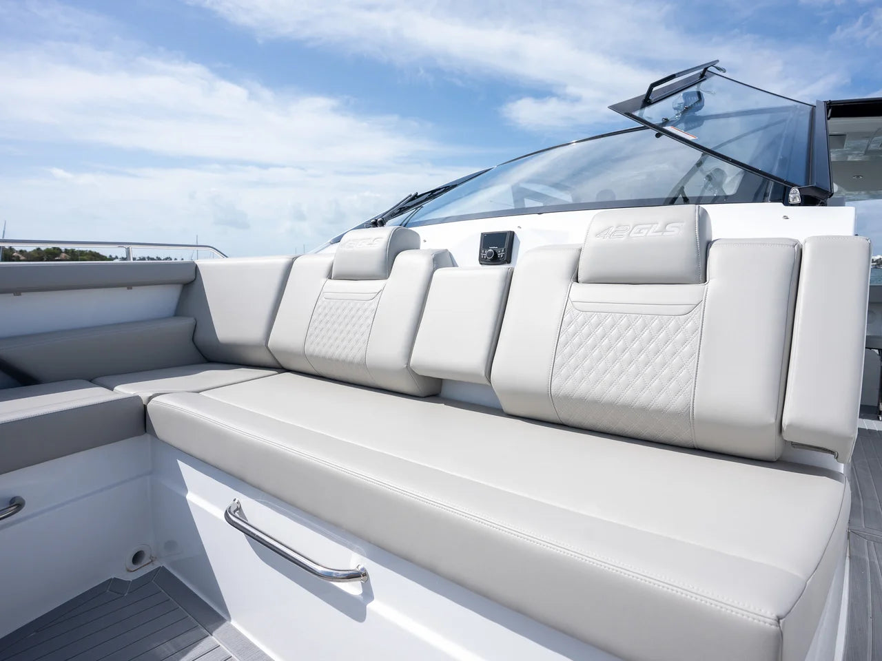 2026 Cruisers Yachts 42 GLS Outboard 42.0 feet, Clearwater, Florida #34