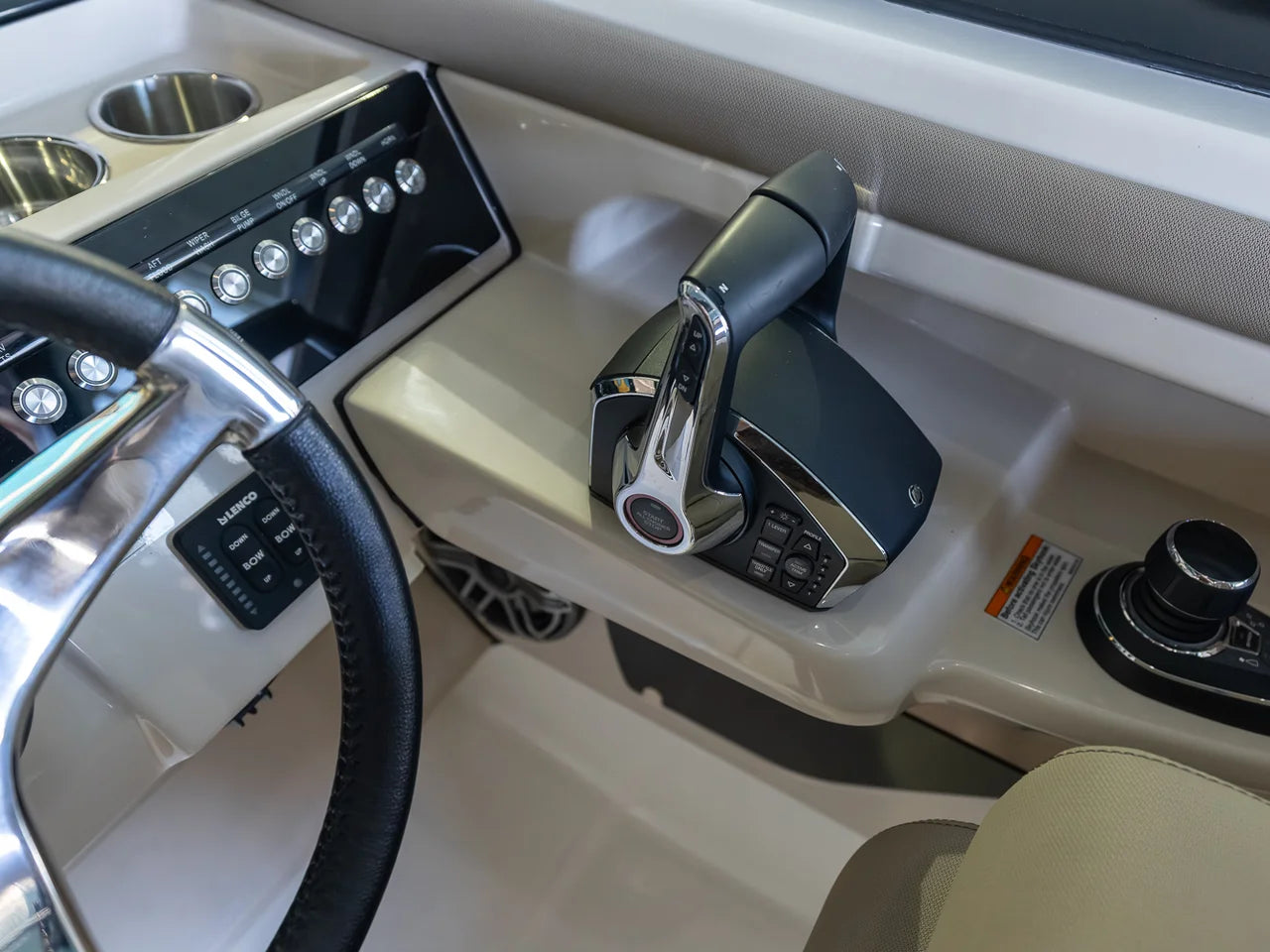 2026 Boston Whaler 330 Vantage 33.0 feet, Clearwater, Florida #43