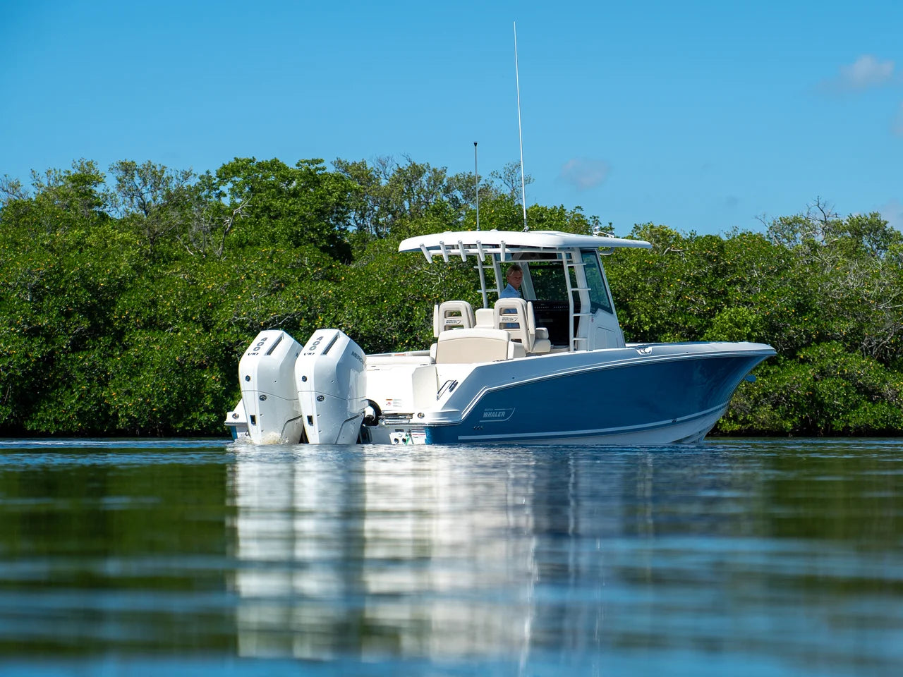 2026 Boston Whaler 330 Outrage 33.0 feet, Clearwater, Florida #35