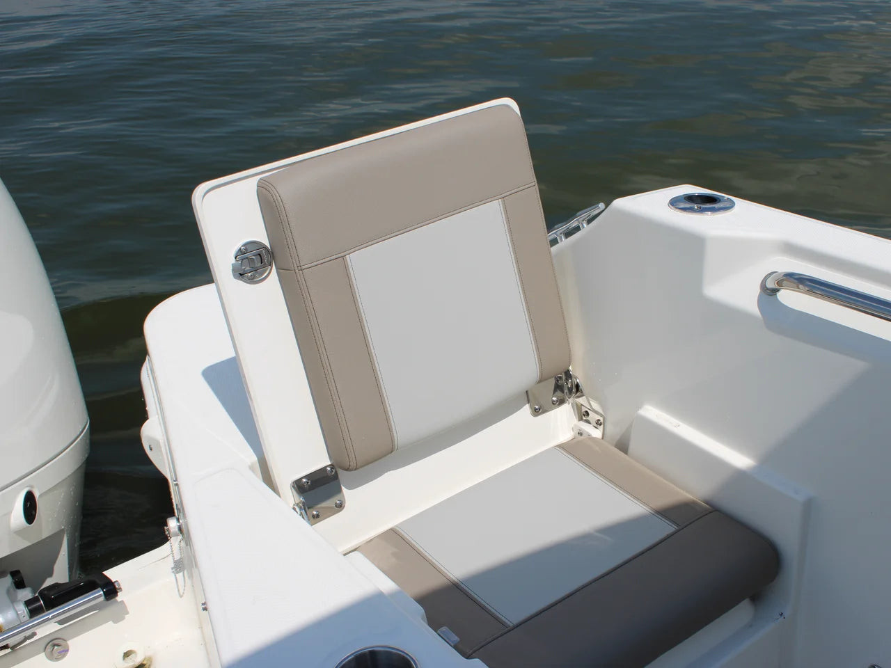 2026 Boston Whaler 210 Vantage 21.0 feet, Clearwater, Florida #22