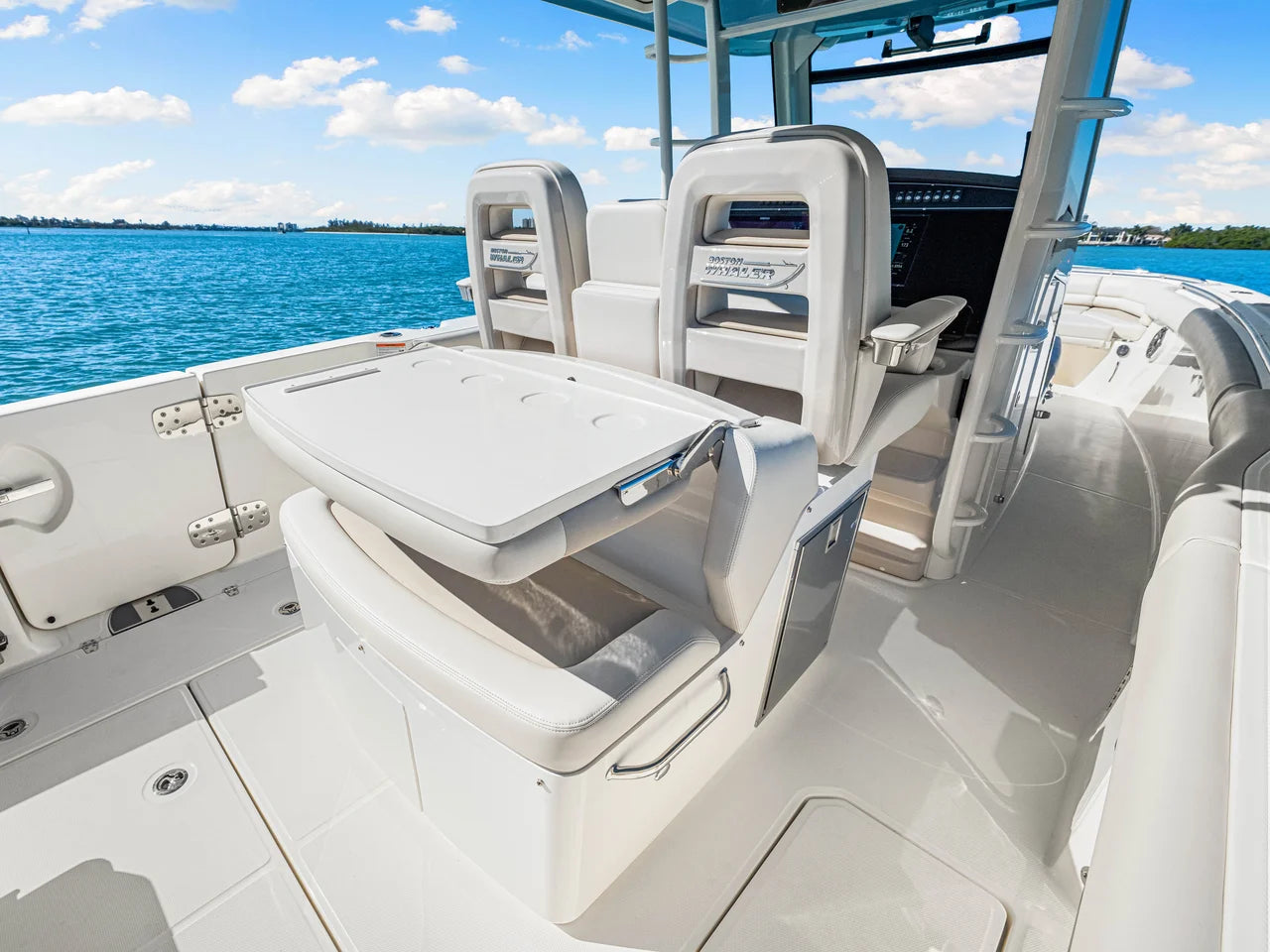 2026 Boston Whaler 330 Outrage 33.0 feet, Clearwater, Florida #12