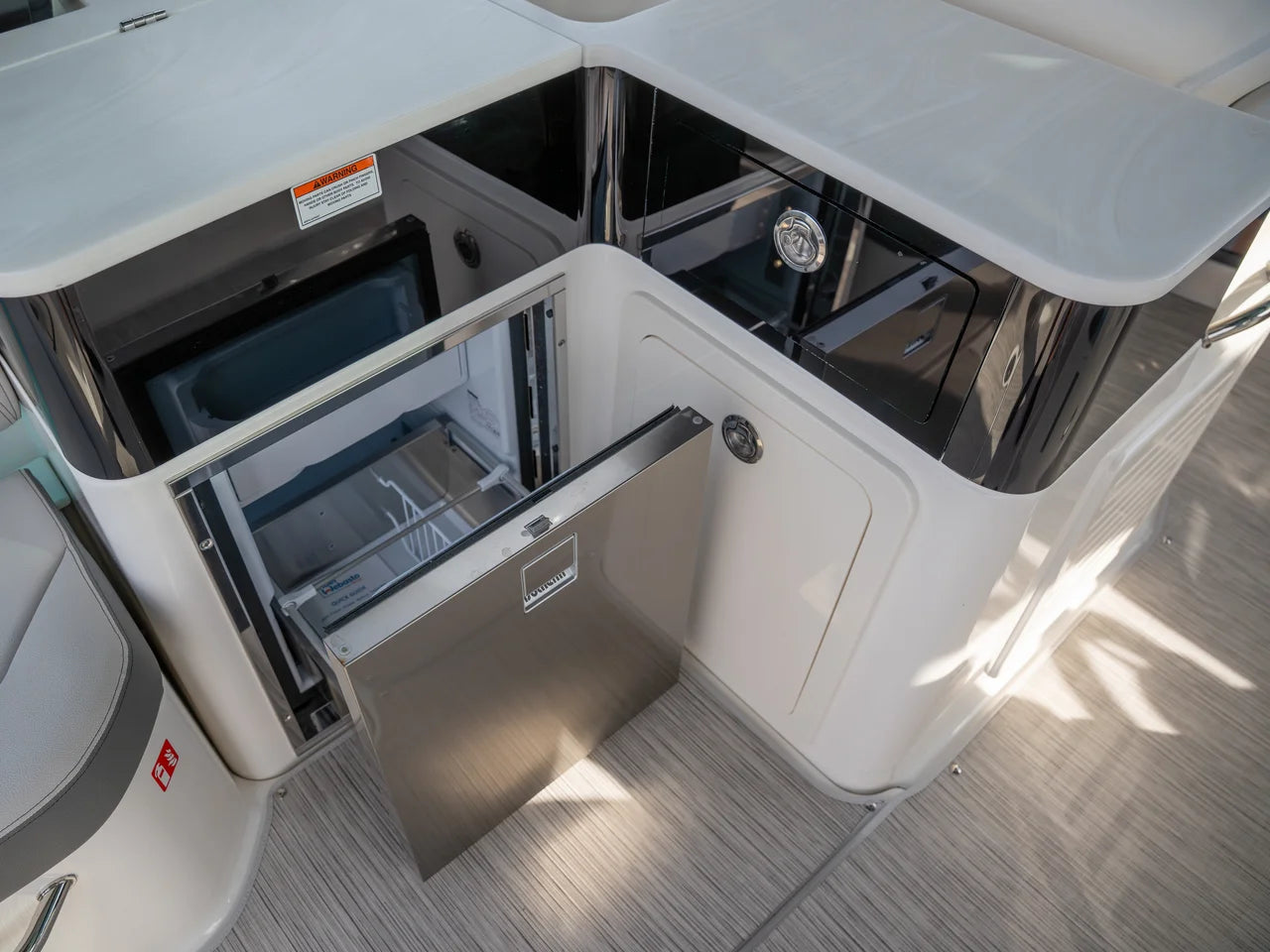 2026 Sea Ray Sundancer 370 Outboard 37.0 feet, Clearwater, Florida #15