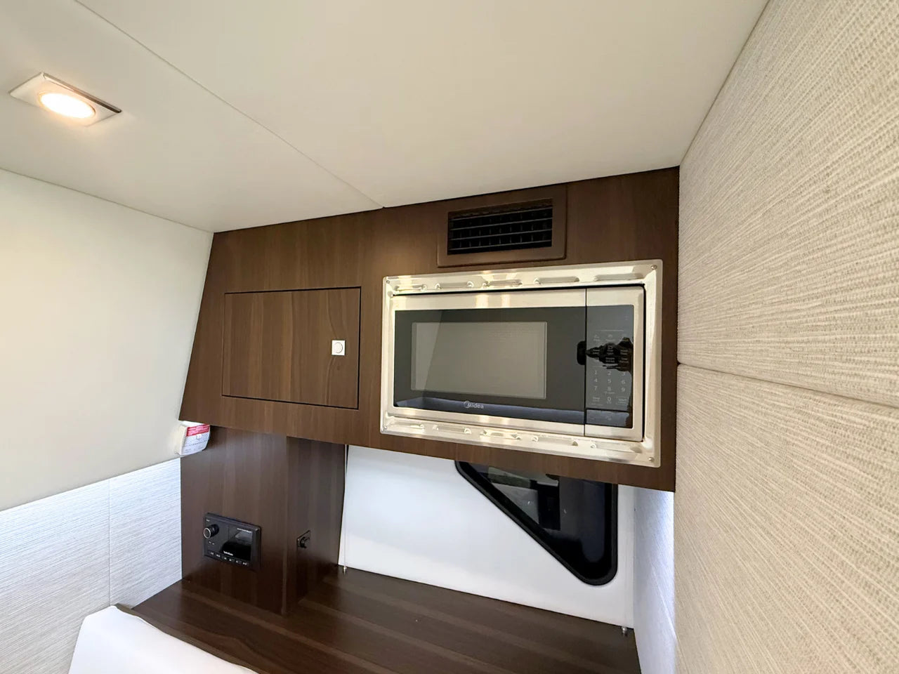 2026 Cruisers Yachts 34 GLS 34.0 feet, Clearwater, Florida #50