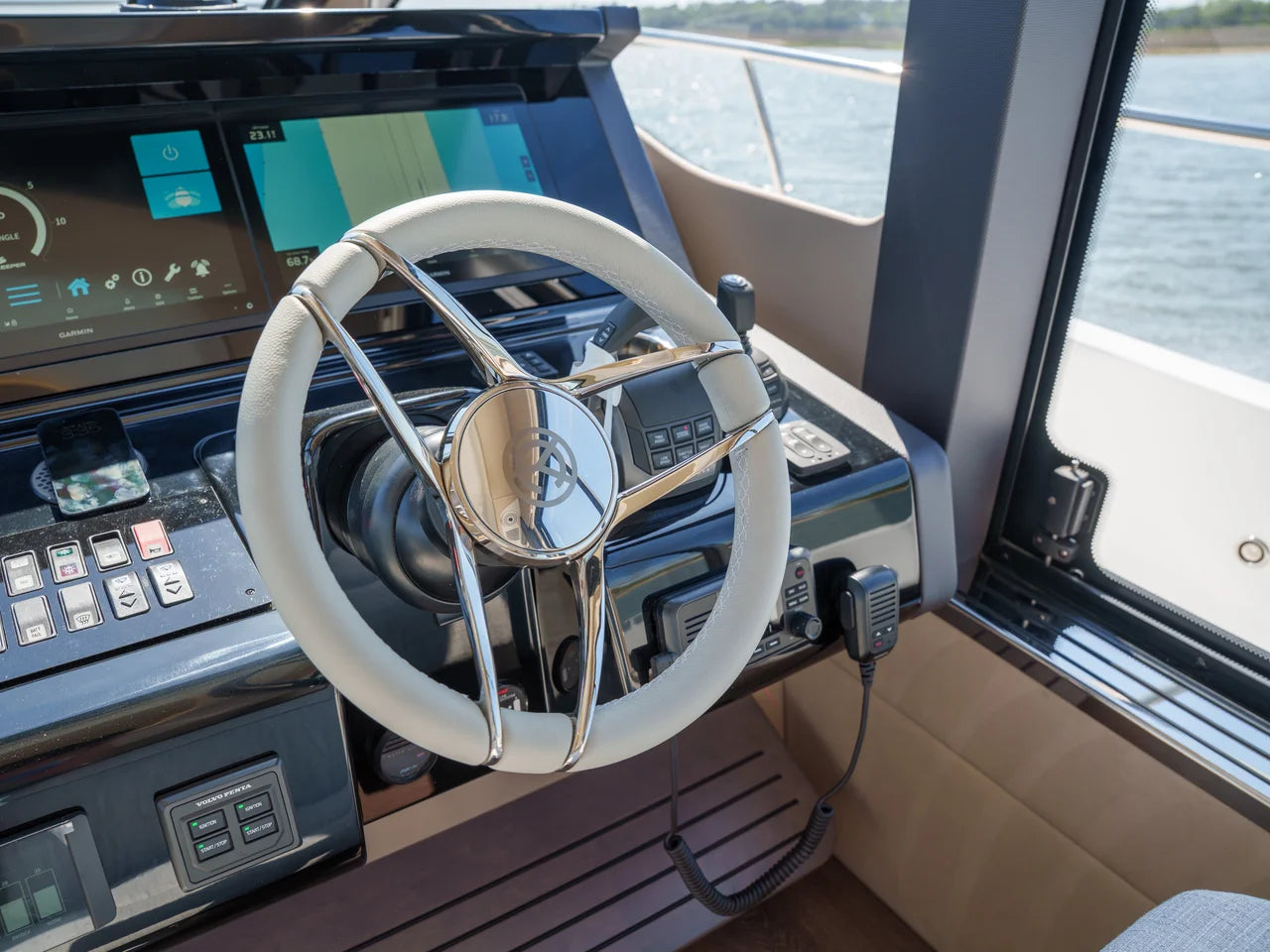 2026 Cruisers Yachts 50 FLY 50.0 feet, Clearwater, Florida #38