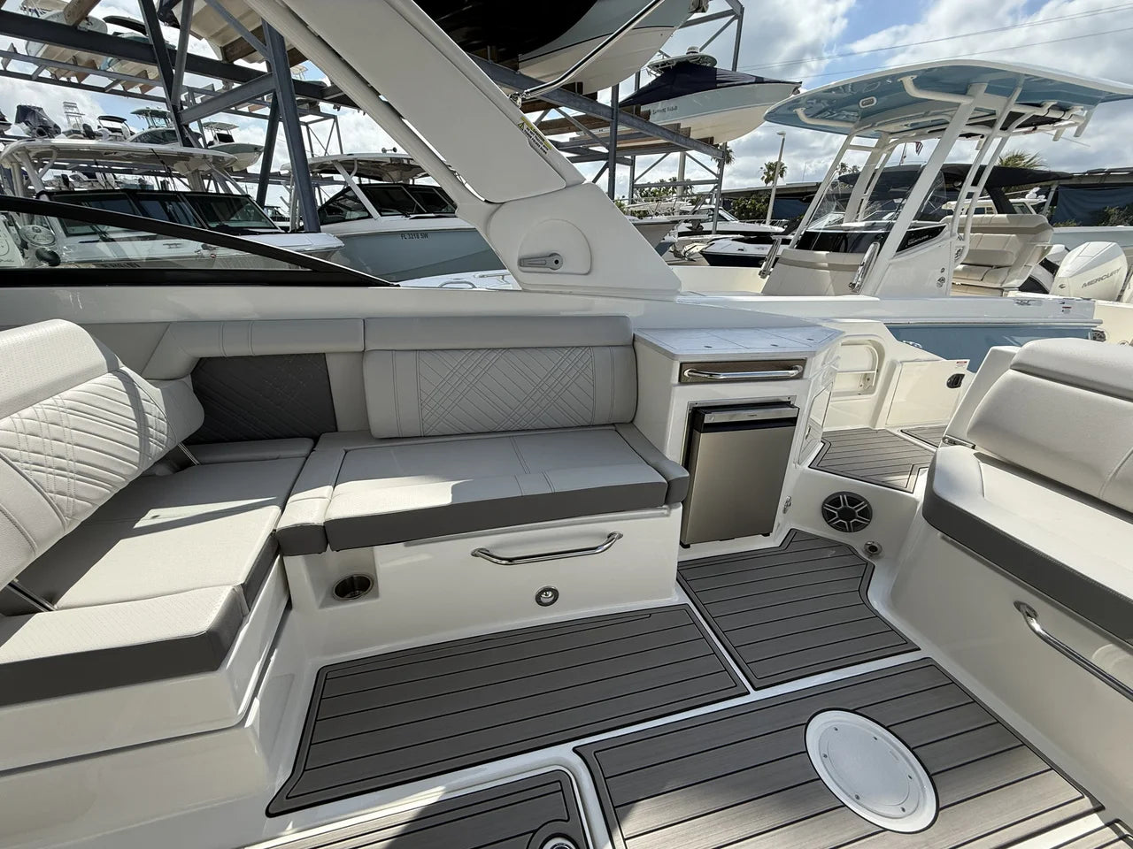 2026 Sea Ray SDX 290 Outboard 29.0 feet, Clearwater, Florida #15