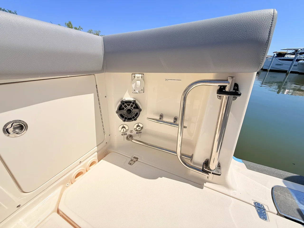 2026 Boston Whaler 330 Outrage 33.0 feet, Clearwater, Florida #53
