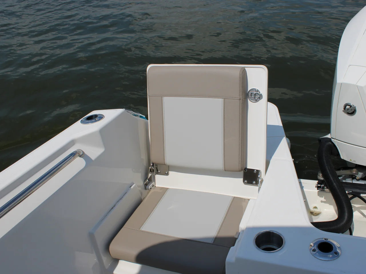 2026 Boston Whaler 210 Vantage 21.0 feet, Clearwater, Florida #23