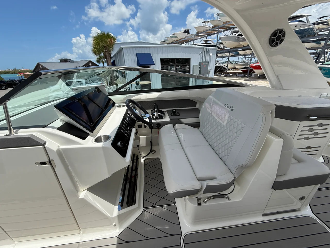 2026 Sea Ray SLX 310 Outboard 31.0 feet, Clearwater, Florida #9
