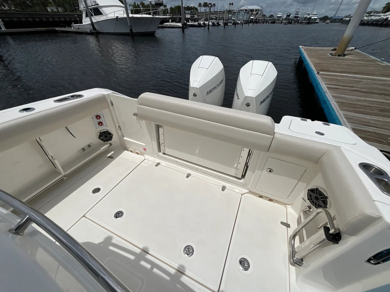 2026 Boston Whaler 280 Outrage 28.0 feet, Clearwater, Florida #23